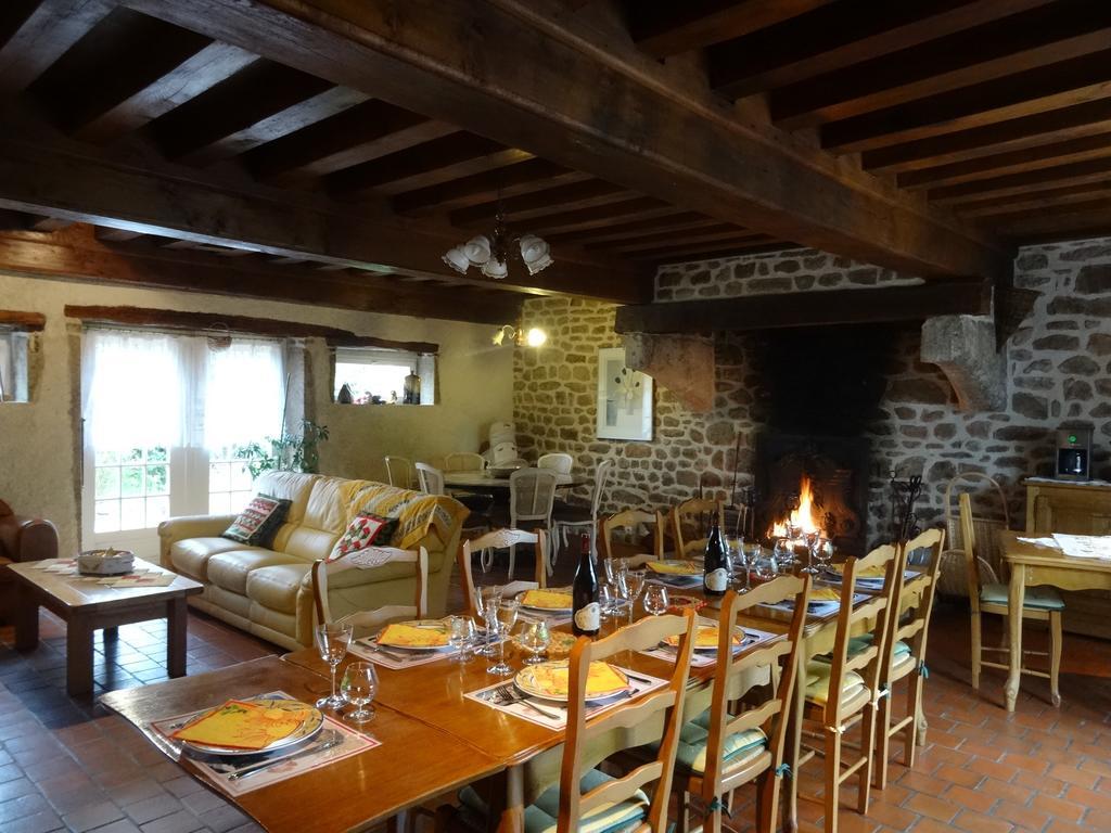 La Clef Des Champs Acomodação com café da manhã La Roche-en-Brenil Exterior foto